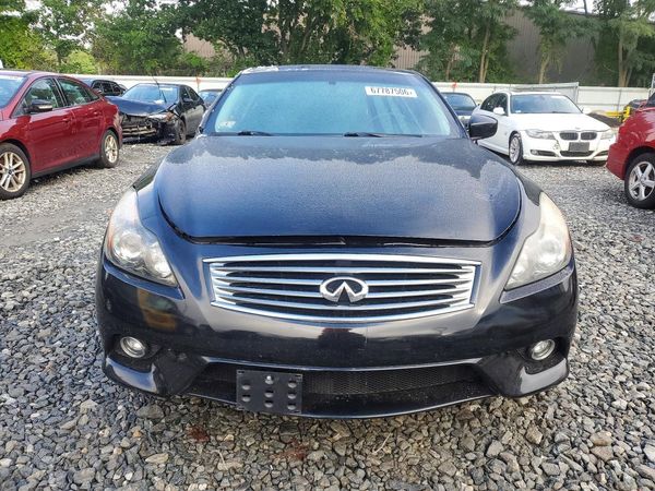 2013 INFINITI G37