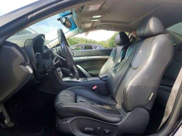 2013 INFINITI G37