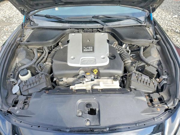 2013 INFINITI G37