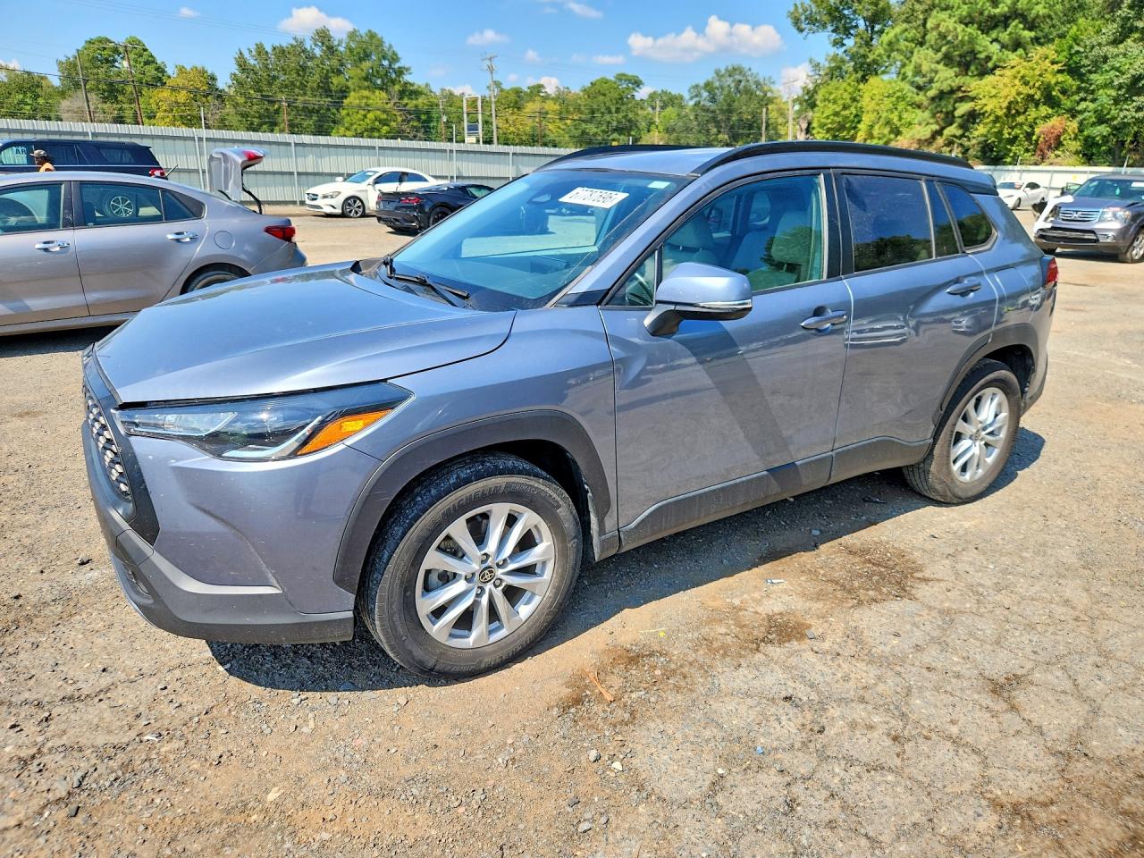 2023 TOYOTA COROLLA CROSS LE