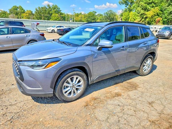 2023 TOYOTA COROLLA CROSS LE