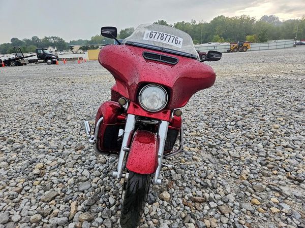 2016 HARLEY-DAVIDSON FL