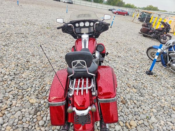 2016 HARLEY-DAVIDSON FL