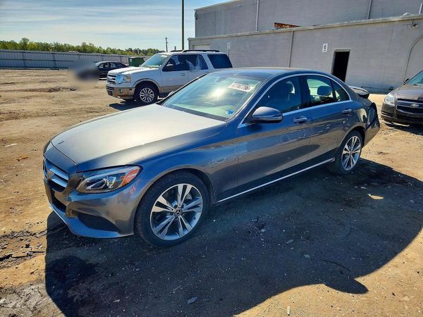 2018 MERCEDES-BENZ C C300d-4M