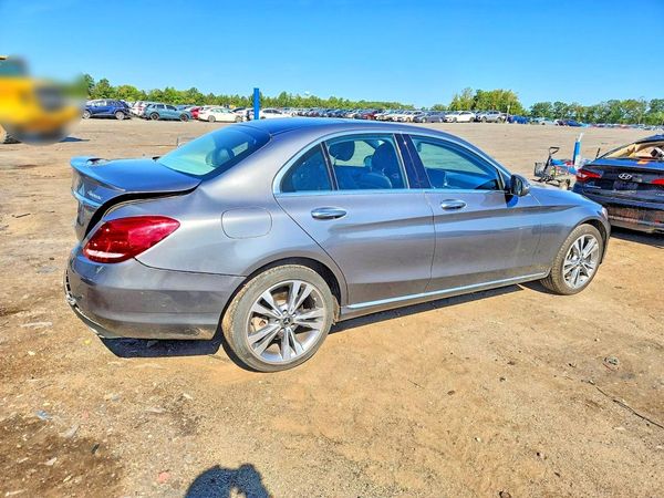 2018 MERCEDES-BENZ C C300d-4M