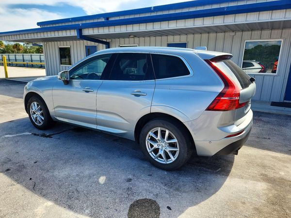 2018 VOLVO XC60 Momentum — DSRA