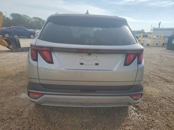 2026 HYUNDAI TUCSON SEL, SEL Plus
