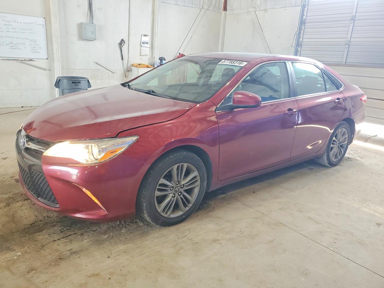 2016 TOYOTA CAMRY