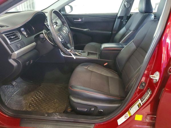 2016 TOYOTA CAMRY