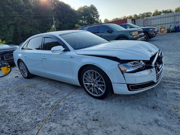 2016 AUDI A8 quattro L