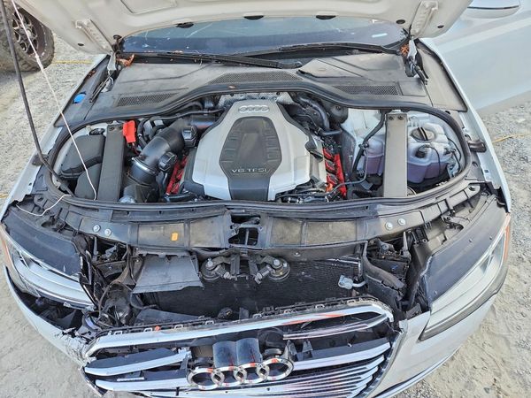 2016 AUDI A8 quattro L