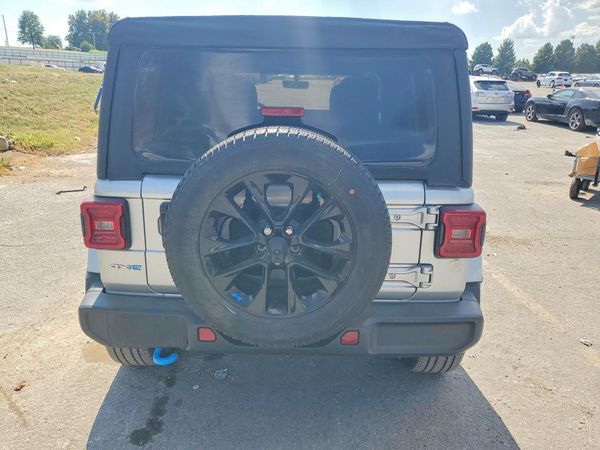 2022 JEEP WRANGLER UNLIMITED Unlimited Sahara 4XE — DIRR