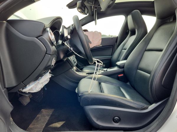 2016 MERCEDES-BENZ CLA