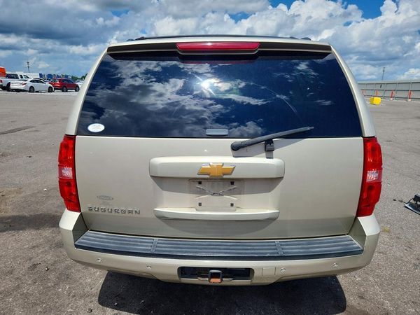 2013 CHEVROLET SUBURBAN LT