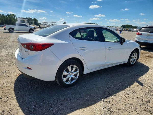 2018 MAZDA 3