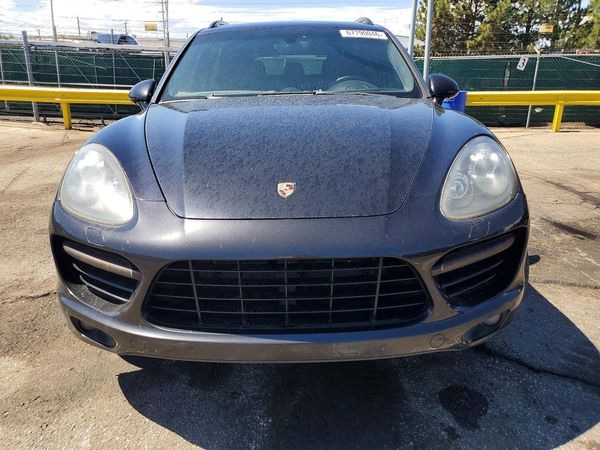 2014 PORSCHE CAYENNE Turbo