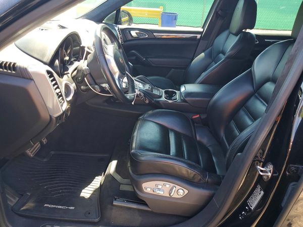 2014 PORSCHE CAYENNE Turbo
