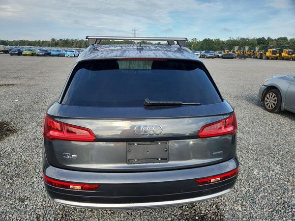2020 AUDI Q5 quattro Premium