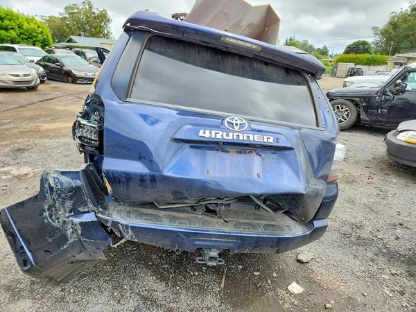 2023 TOYOTA 4RUNNER SR5 — DIRR