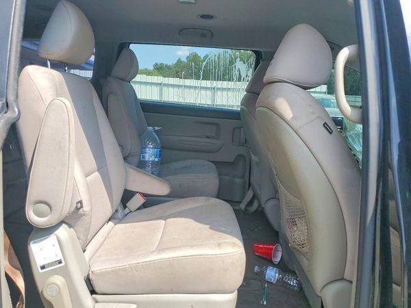 2016 KIA SEDONA