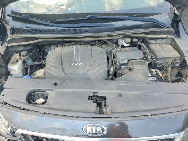 2016 KIA SEDONA