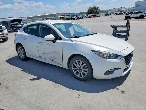 2018 MAZDA 3 Sport