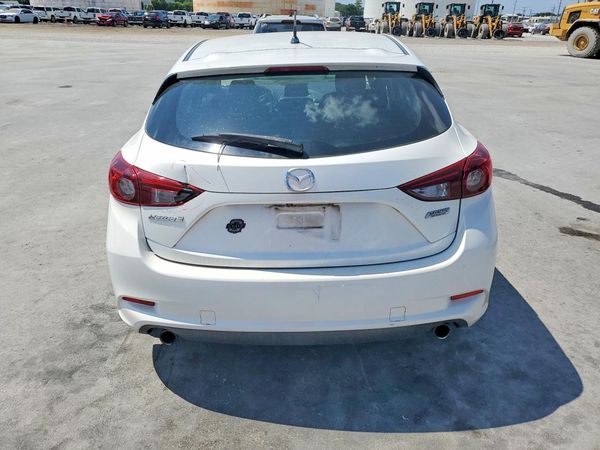 2018 MAZDA 3 Sport