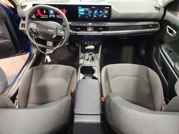 2026 KIA K4 LX, LXS