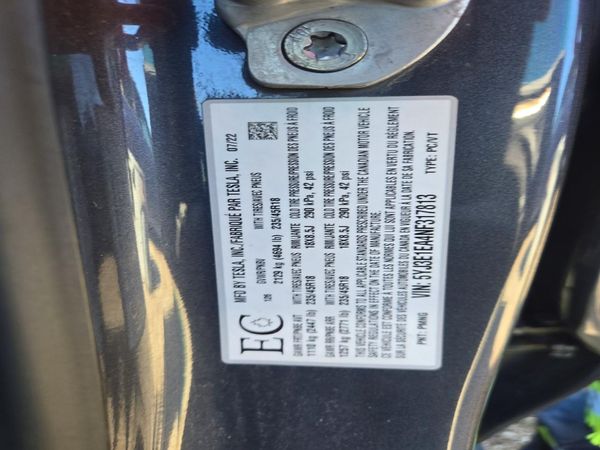 2022 TESLA MODEL 3