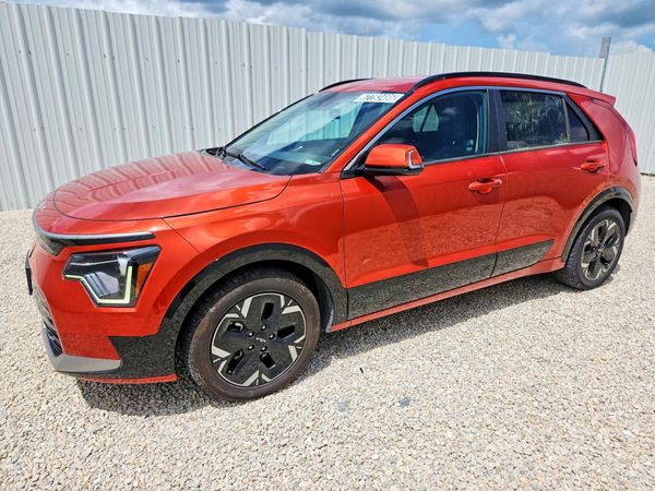 2023 KIA NIRO Wind