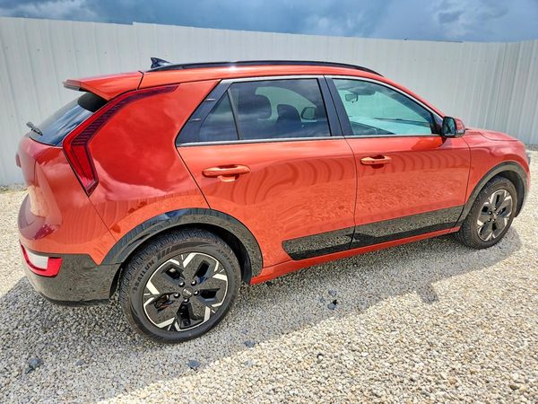 2023 KIA NIRO Wind