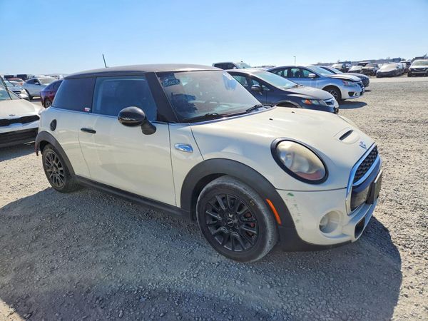 2015 MINI COOPER