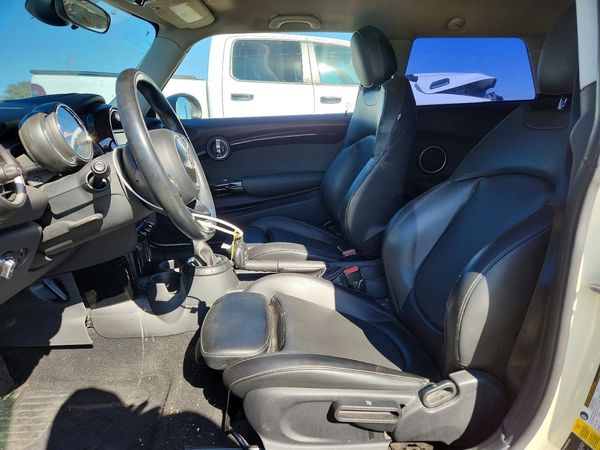 2015 MINI COOPER