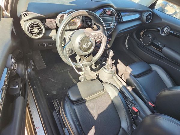 2015 MINI COOPER