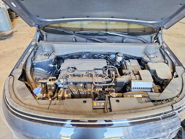 2026 HYUNDAI KONA SE — Engine bay