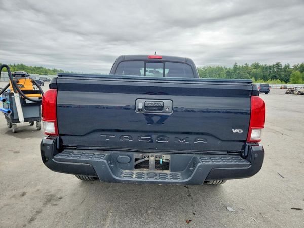 2017 TOYOTA TACOMA