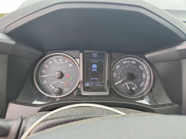 2017 TOYOTA TACOMA