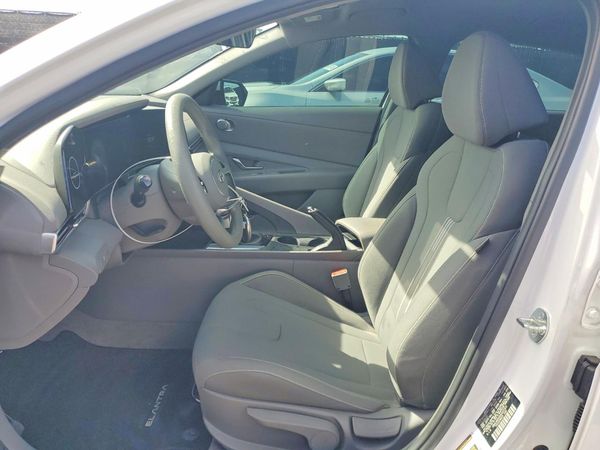 2024 HYUNDAI ELANTRA