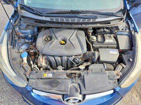 2016 HYUNDAI ELANTRA