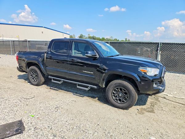 2022 TOYOTA TACOMA SR5
