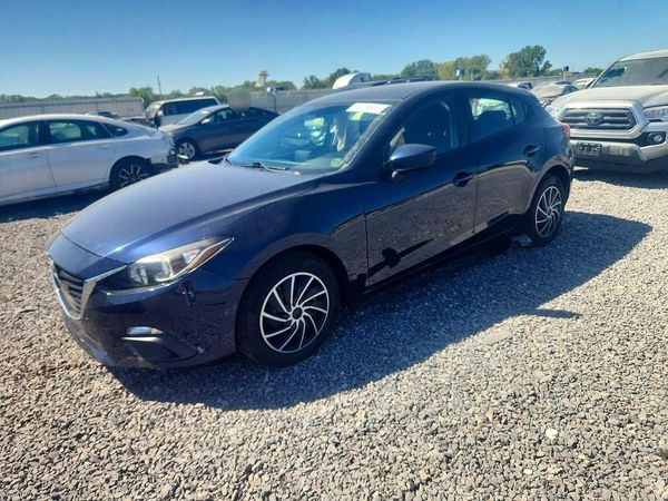 2016 MAZDA 3 SV/Base