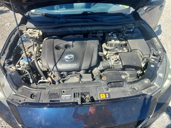 2016 MAZDA 3 SV/Base
