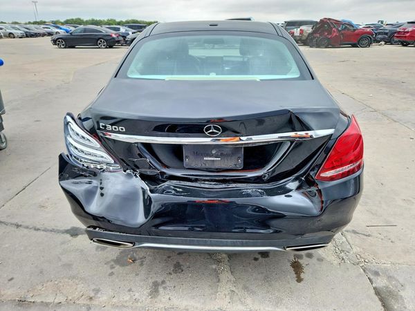 2016 MERCEDES-BENZ C