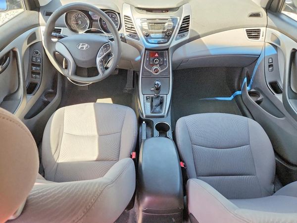 2015 HYUNDAI ELANTRA GLS(Middle)