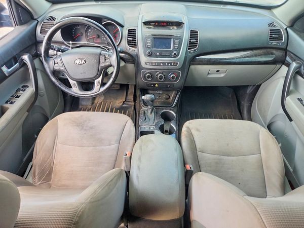2014 KIA SORENTO Base/ LX