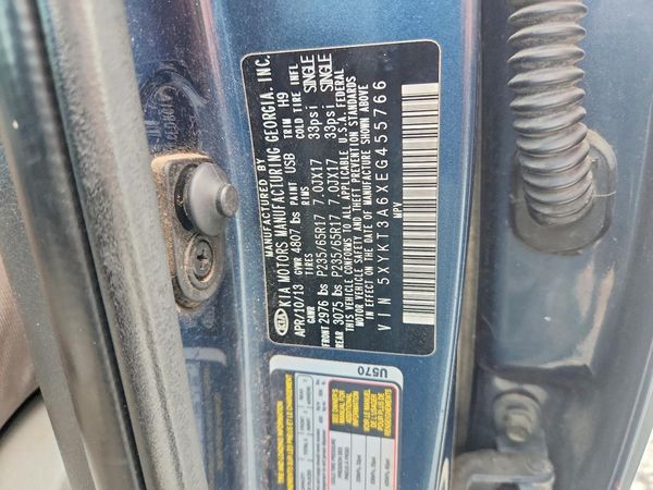 2014 KIA SORENTO Base/ LX