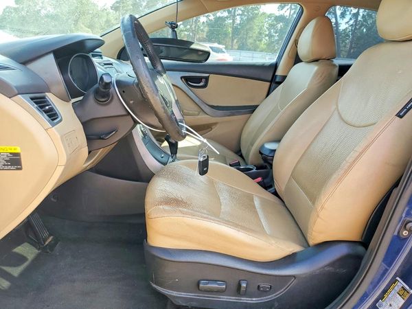 2013 HYUNDAI ELANTRA
