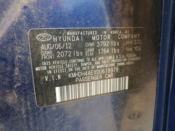 2013 HYUNDAI ELANTRA
