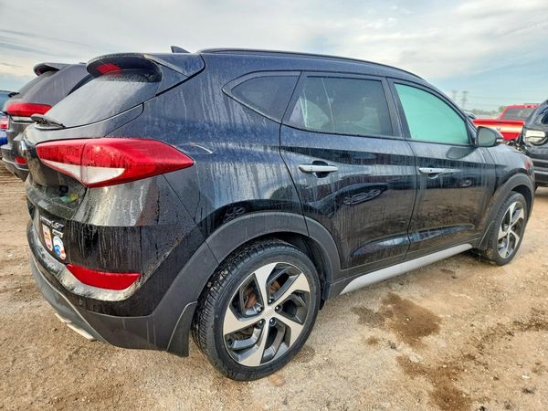 2018 HYUNDAI TUCSON