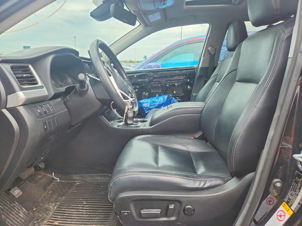 2018 TOYOTA HIGHLANDER SE/XLE